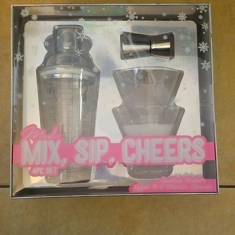 Mixed Drinks Set- 4 Piece Gift Set